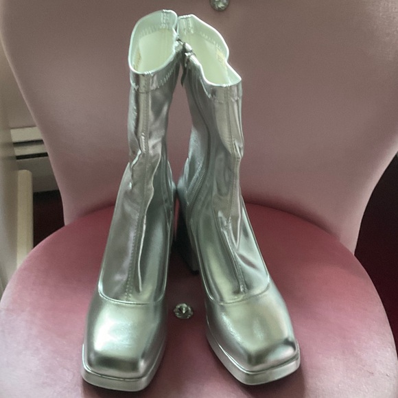 Silver Women's Boots - Picture 1 of 6